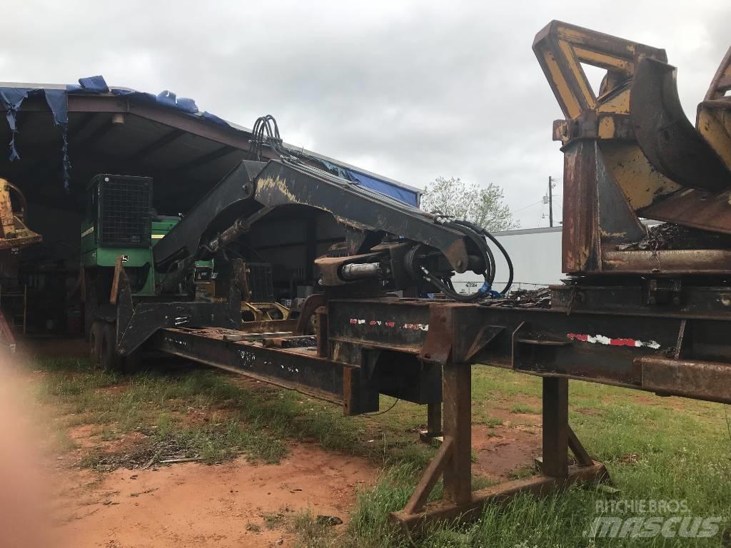 John Deere 437 D Knuckleboom loaders