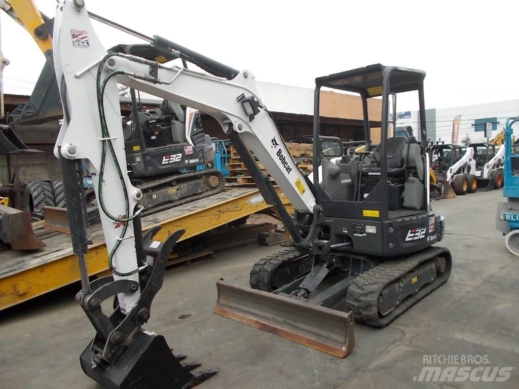 Bobcat E32i Mini excavators < 7t (Mini diggers)