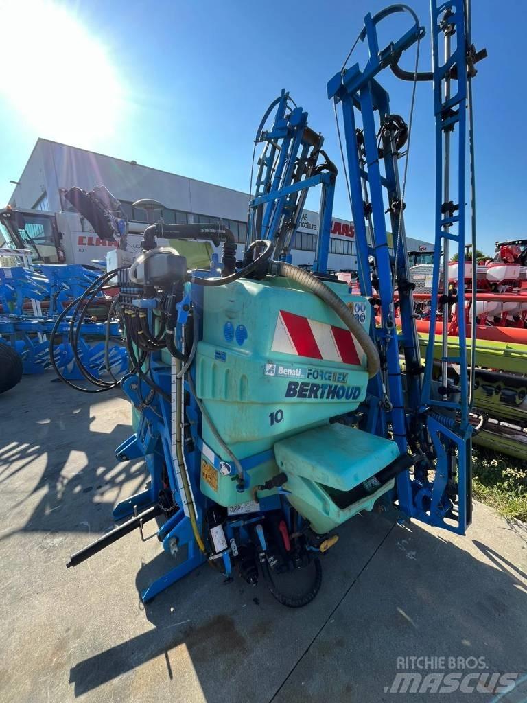 Berthoud Force 1000 Trailed sprayers