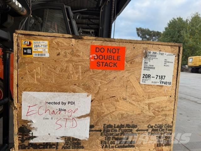 CAT 320 Crawler excavators