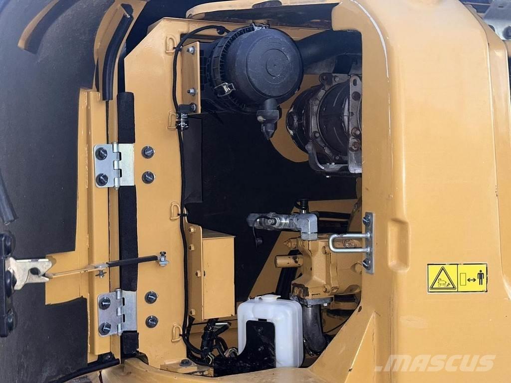 CAT 308E2CR Midi excavators  7t - 12t
