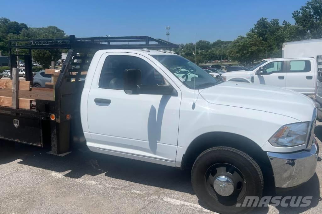 RAM 3500 TRADESMAN Flatbed / Dropside trucks