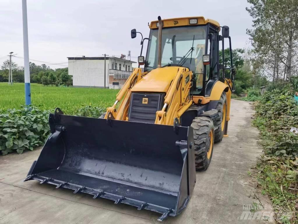JCB 3 CX Backhoe loaders