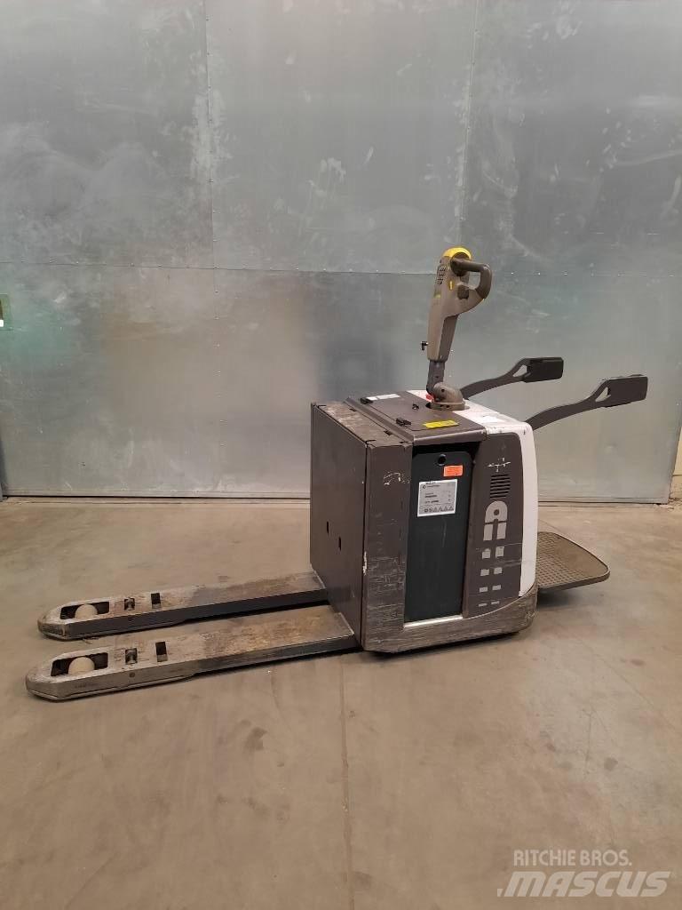UniCarriers PMR200P Low lifter with platform