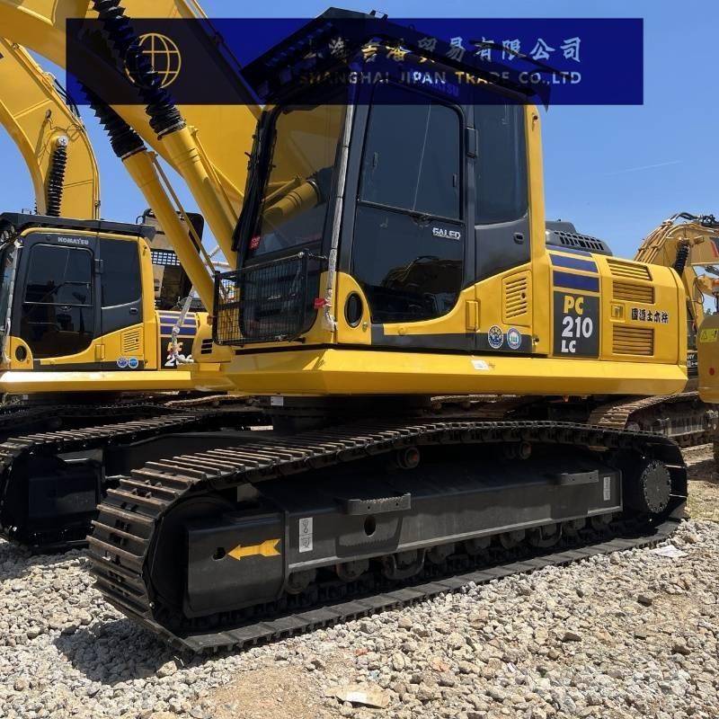 Komatsu PC 220-8 Crawler excavators