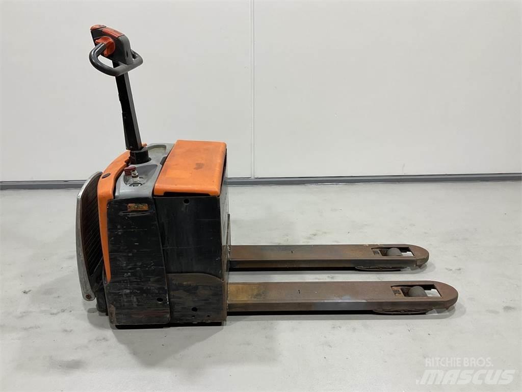 Rocla T20ACP Low lifter with platform