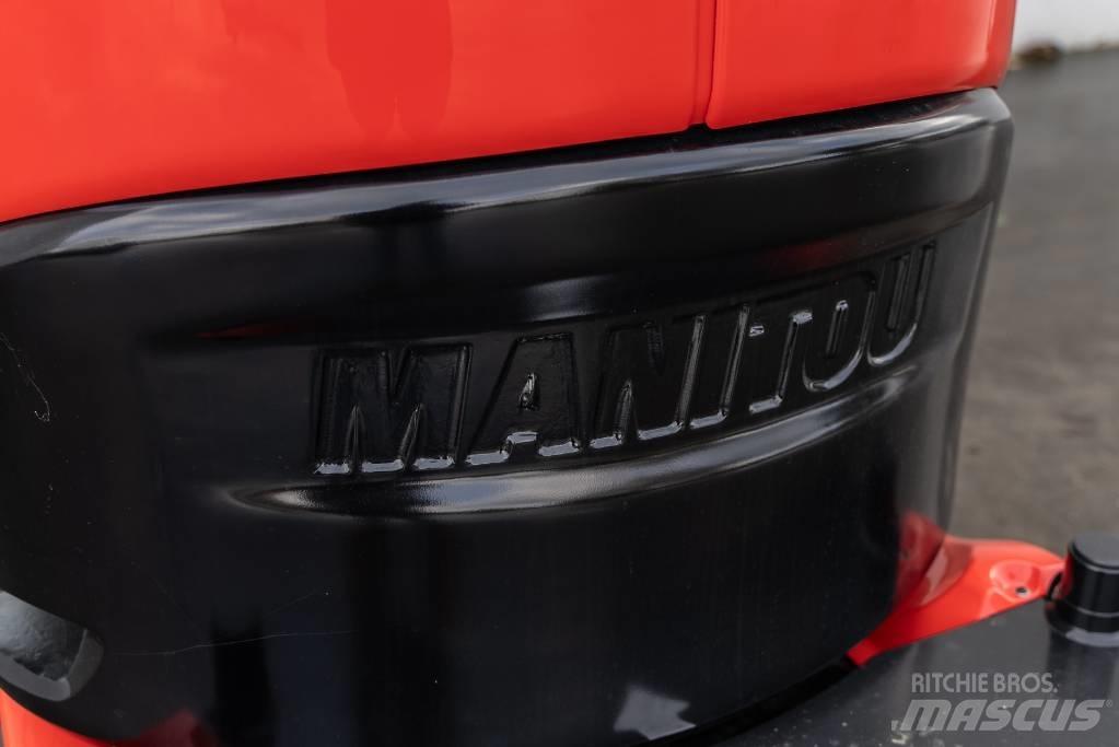 Manitou 100 VJR Vertical mast lifts