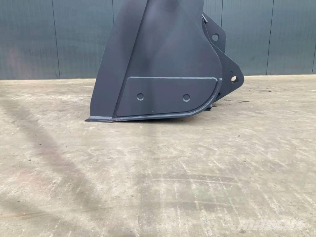 Volvo L90G Buckets