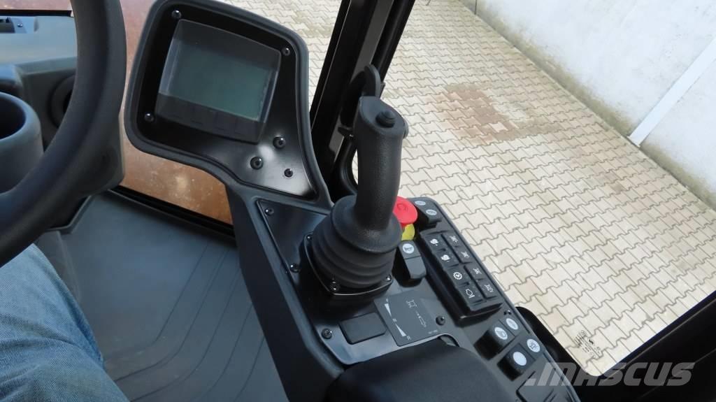 CAT CS 74 B Single drum rollers