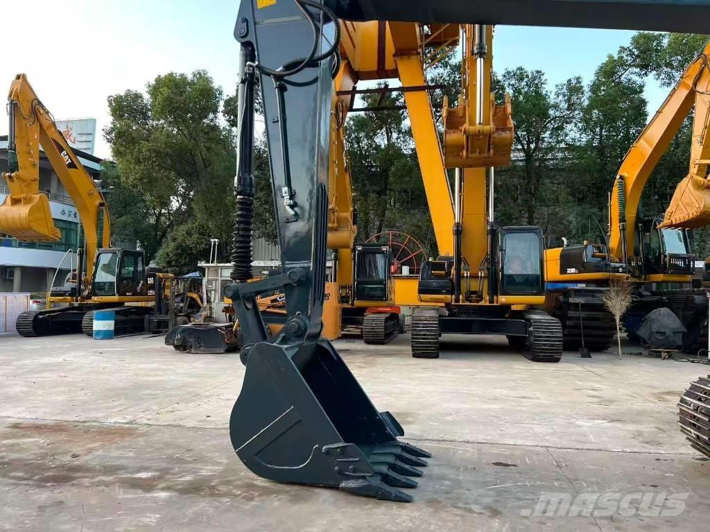 Hyundai R220LC-9S Midi excavators  7t - 12t
