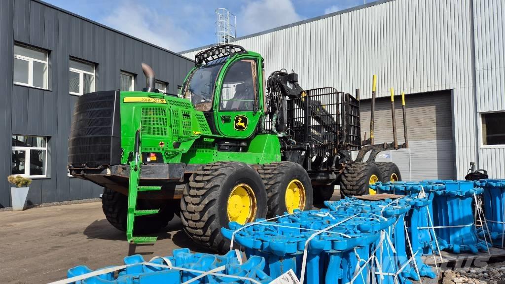 John Deere 1910 G Forwarders