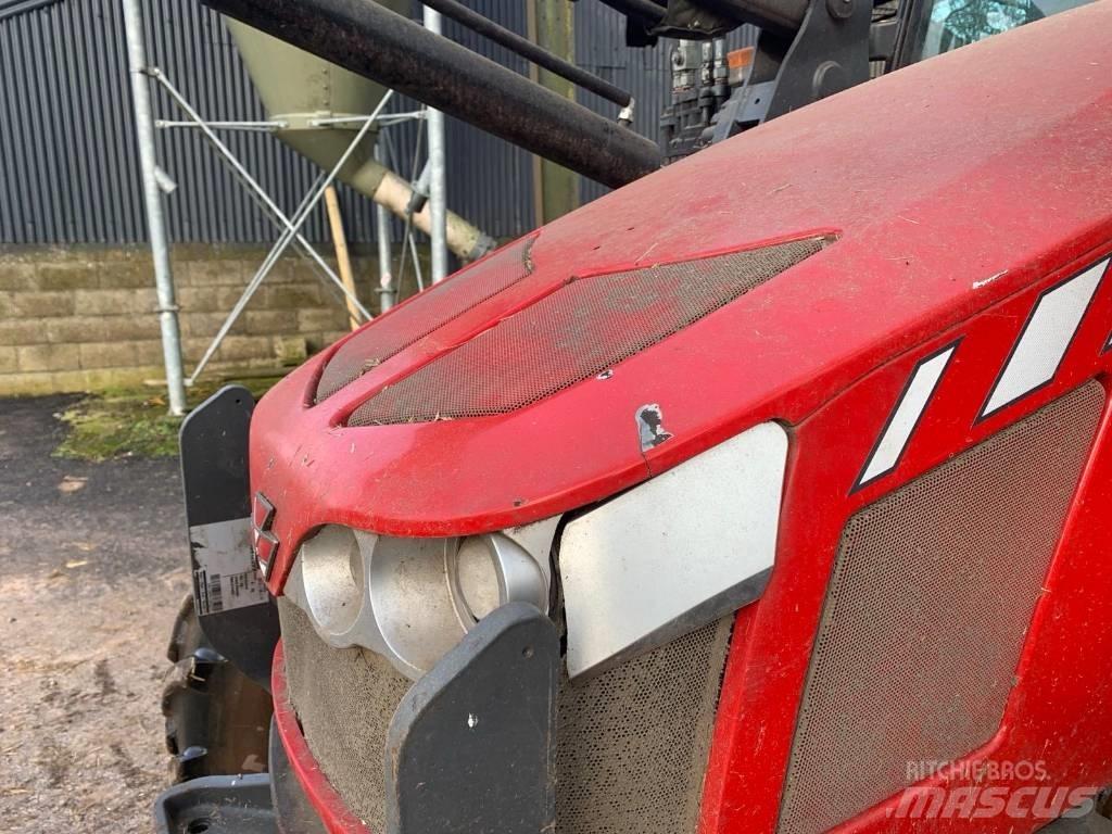 Massey Ferguson 5440 Tractors