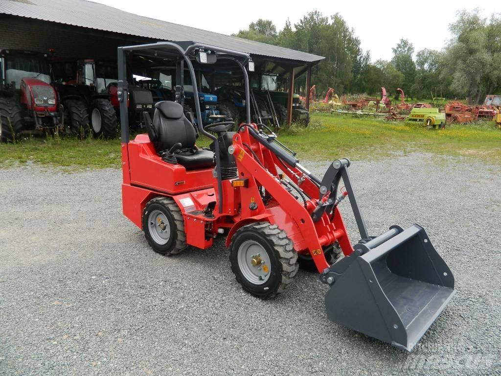 Attack 800 Front loaders and diggers