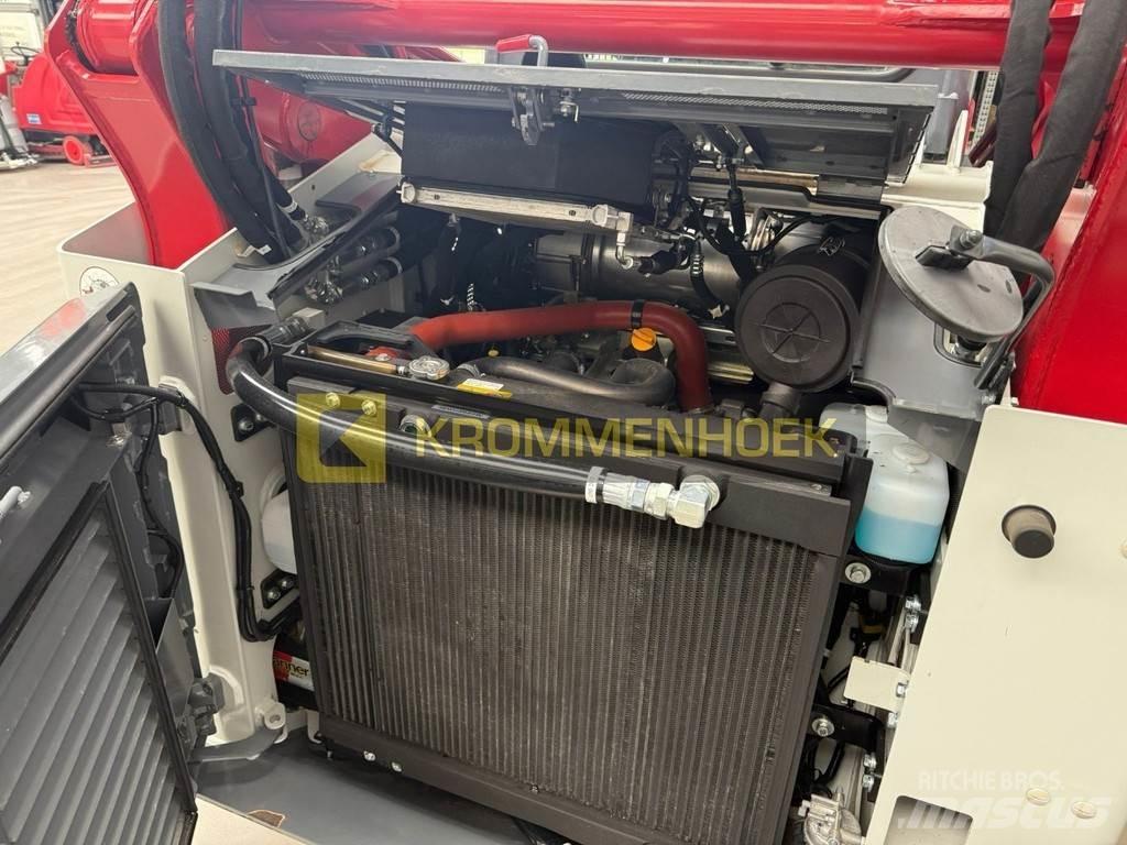Takeuchi TL 12V-2 Skid steer loaders