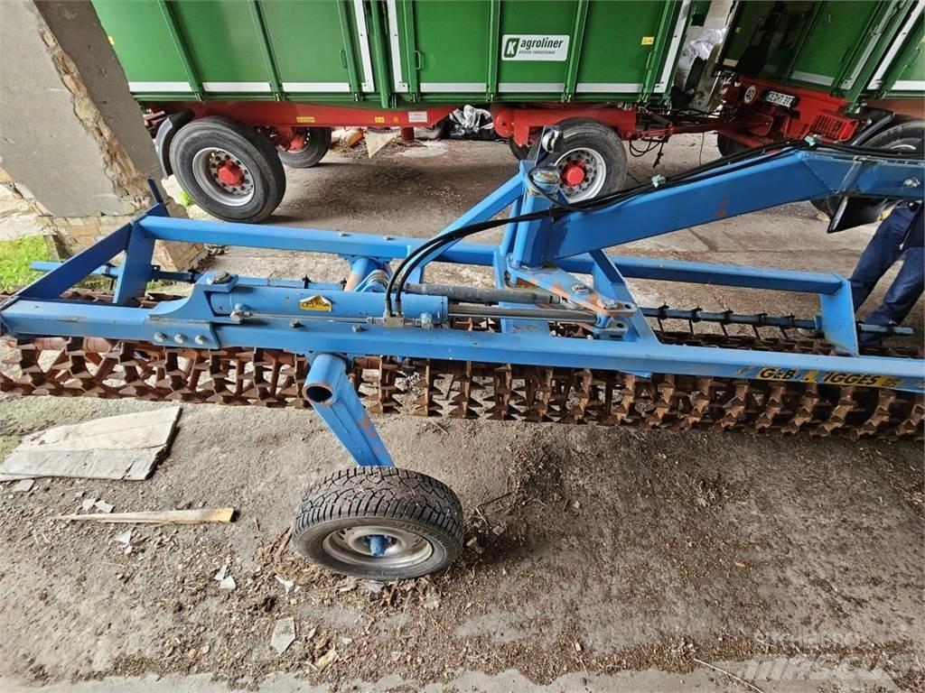 Kverneland PB 100 Reversible ploughs