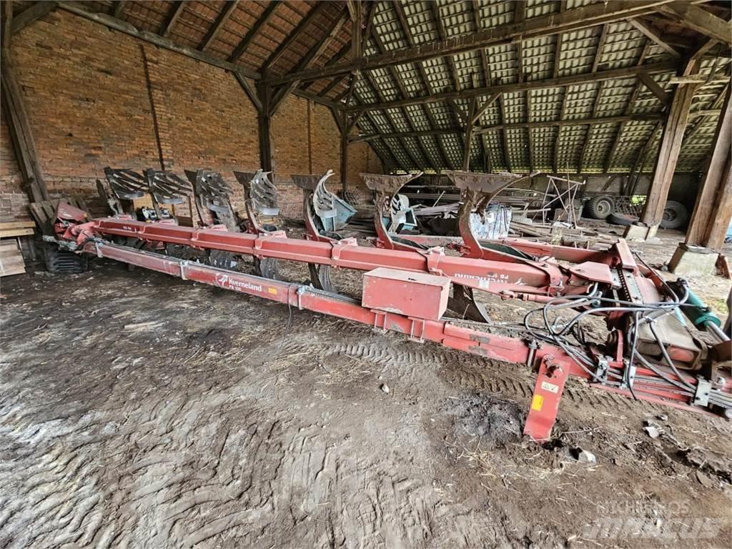 Kverneland PB 100 Reversible ploughs