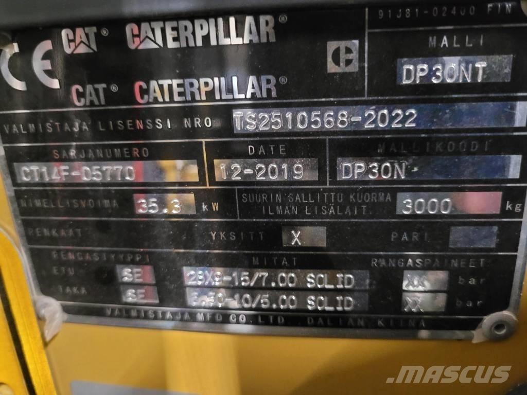 CAT DP 30 N Diesel trucks