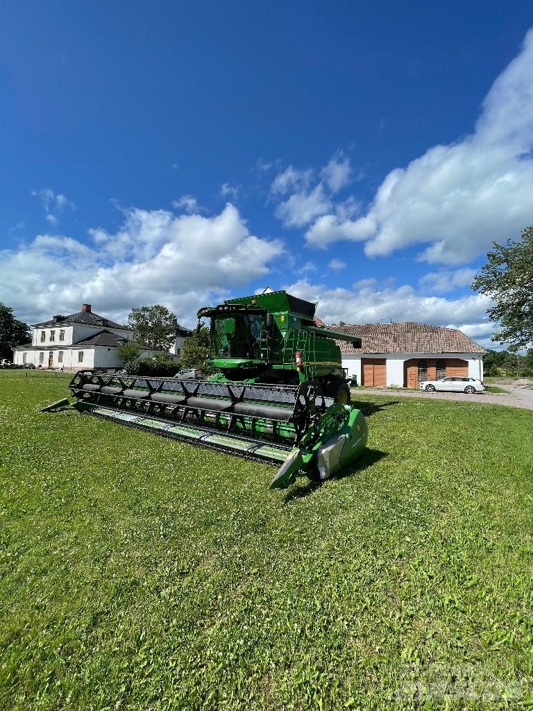 John Deere T 660 i Combine harvesters