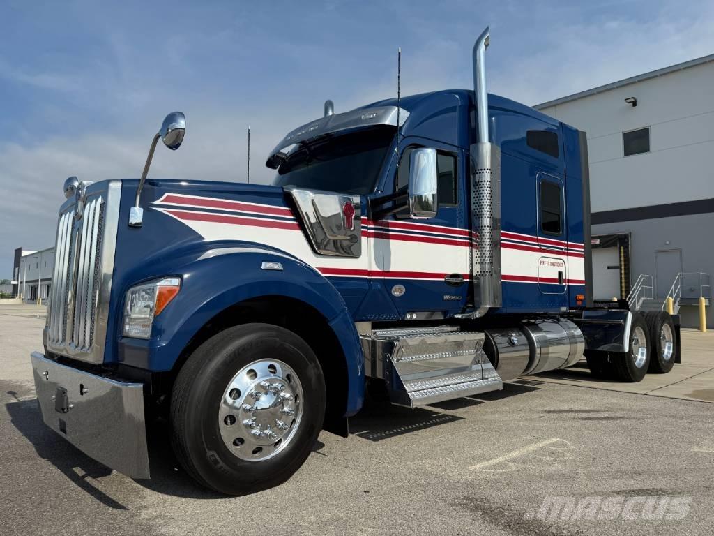 Kenworth W 990 Tractor Units