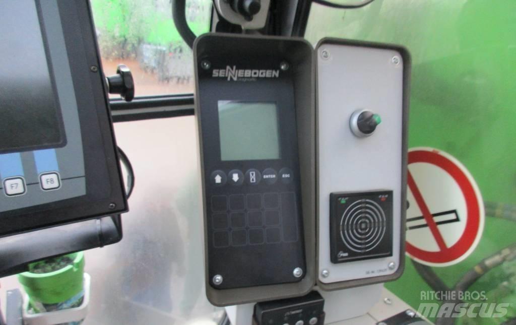 Sennebogen 7700 Tracked cranes