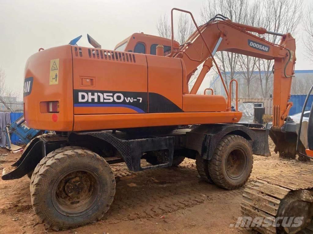 Doosan DH150W Wheeled excavators