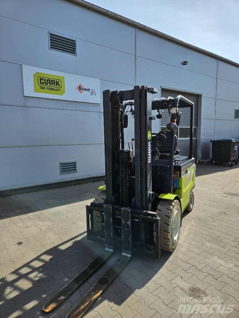 Clark EPX32i Electric forklift trucks