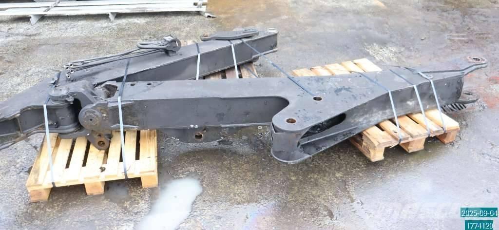 Huddig 1160 D Booms and arms