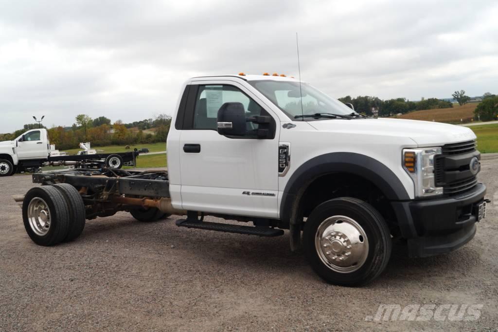 Ford F 550 XL SD Chassis Cab trucks