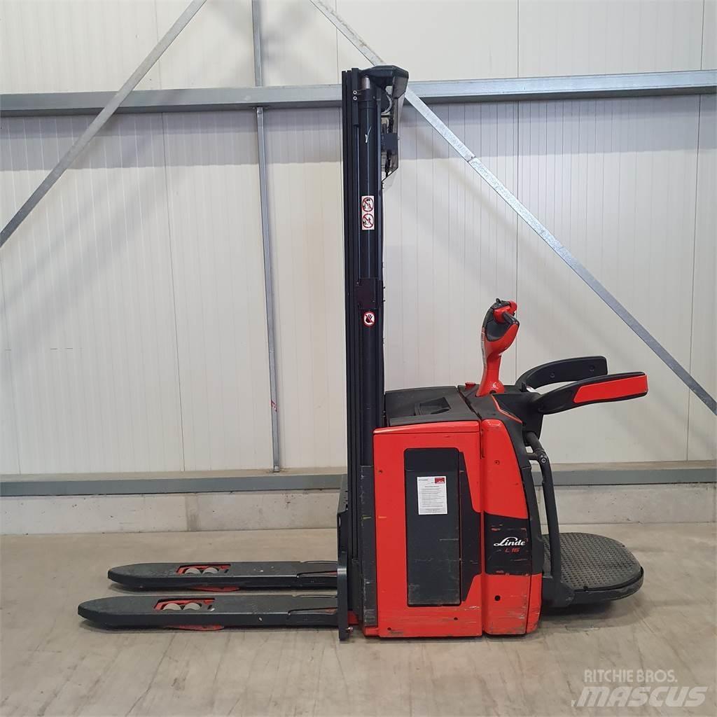 Linde L16APi Pedestrian stacker
