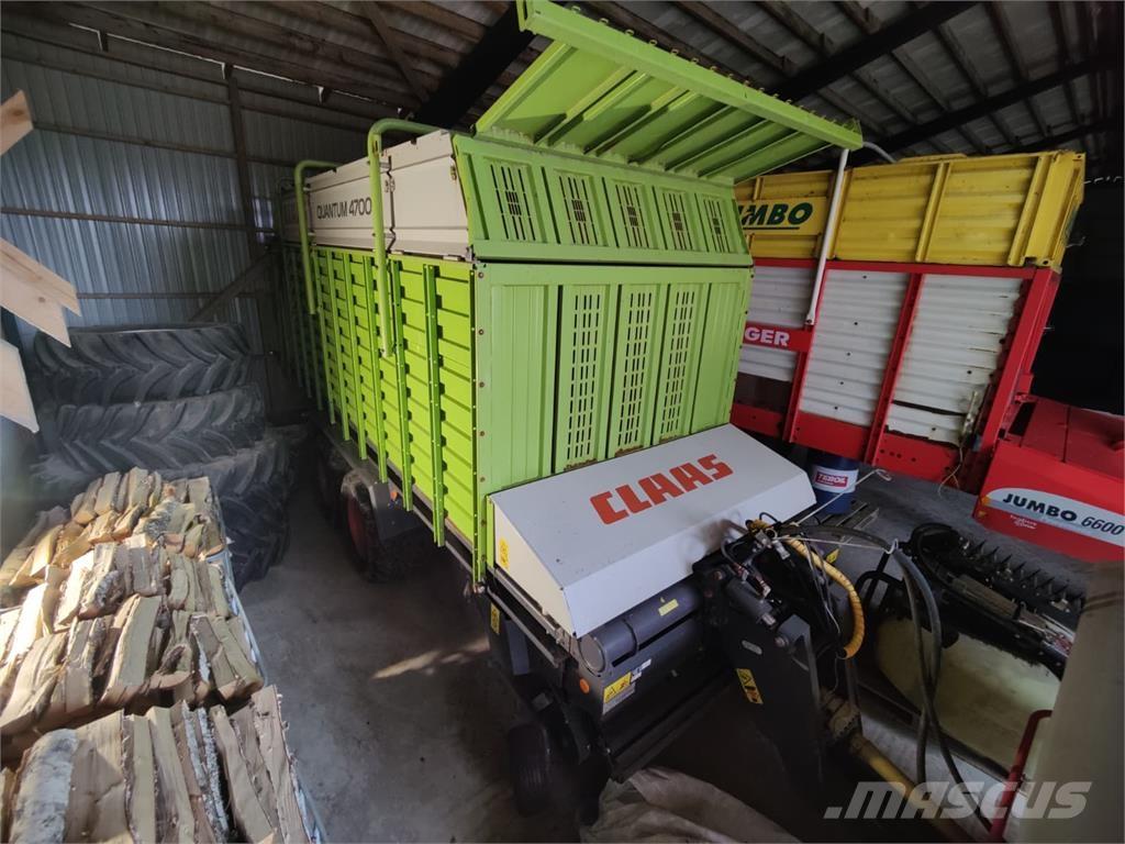 CLAAS Quantum 4700 Self loading trailers
