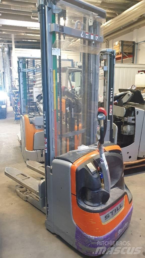 Still EXV 14iC Pedestrian stacker