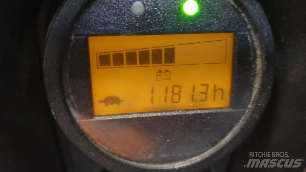 Still EXV 14iC Pedestrian stacker