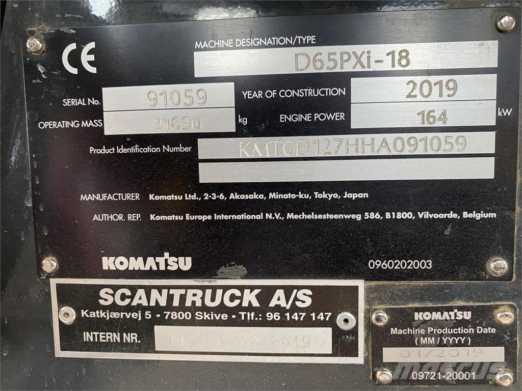Komatsu D65PXI-18 Crawler dozers