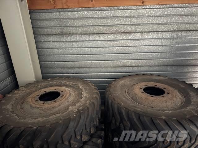 Agriband 315/80/22.5 Tyres, wheels and rims