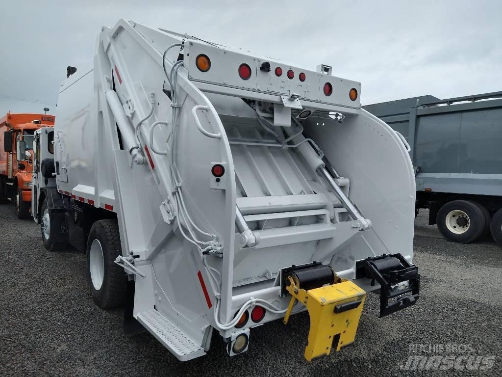CCC LOW ENTRY Waste trucks