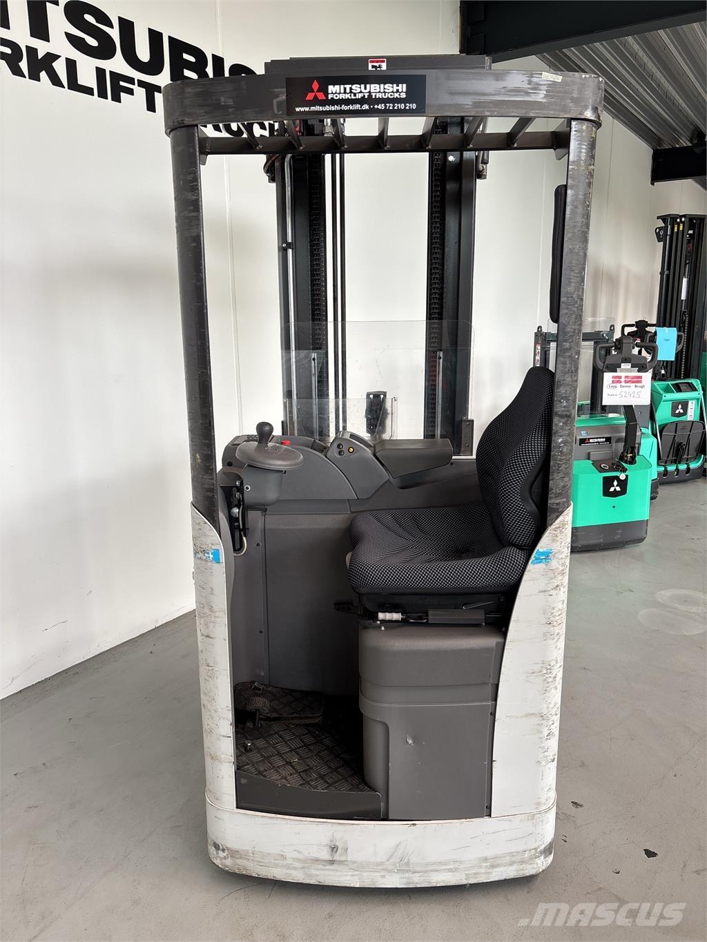 Atlet XJN160 Self propelled stackers