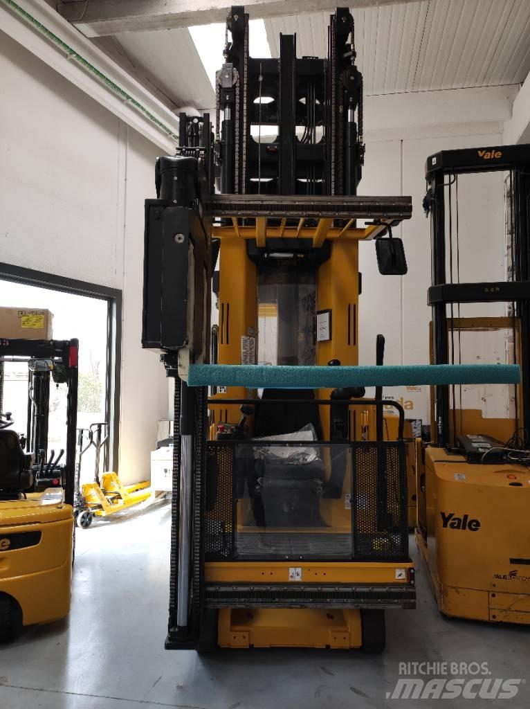 Yale MTC 13 Narrow aisle truck
