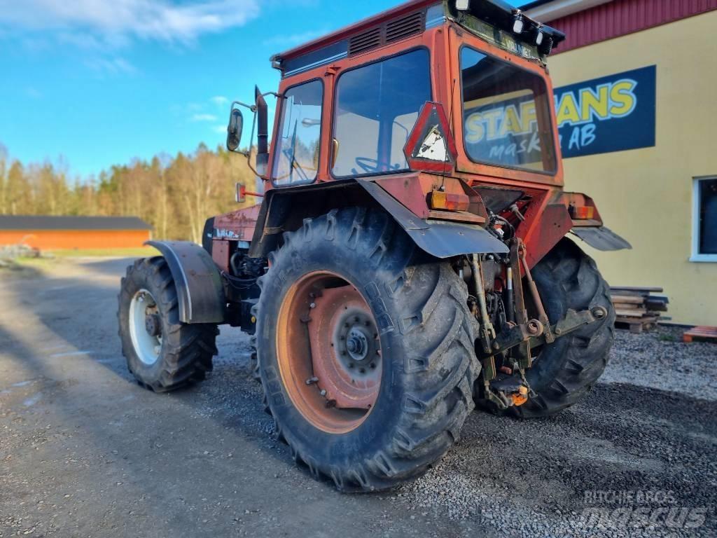 Valmet 2005-4 Tractors