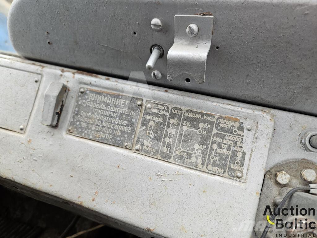  Onbekend T-157K Tractors