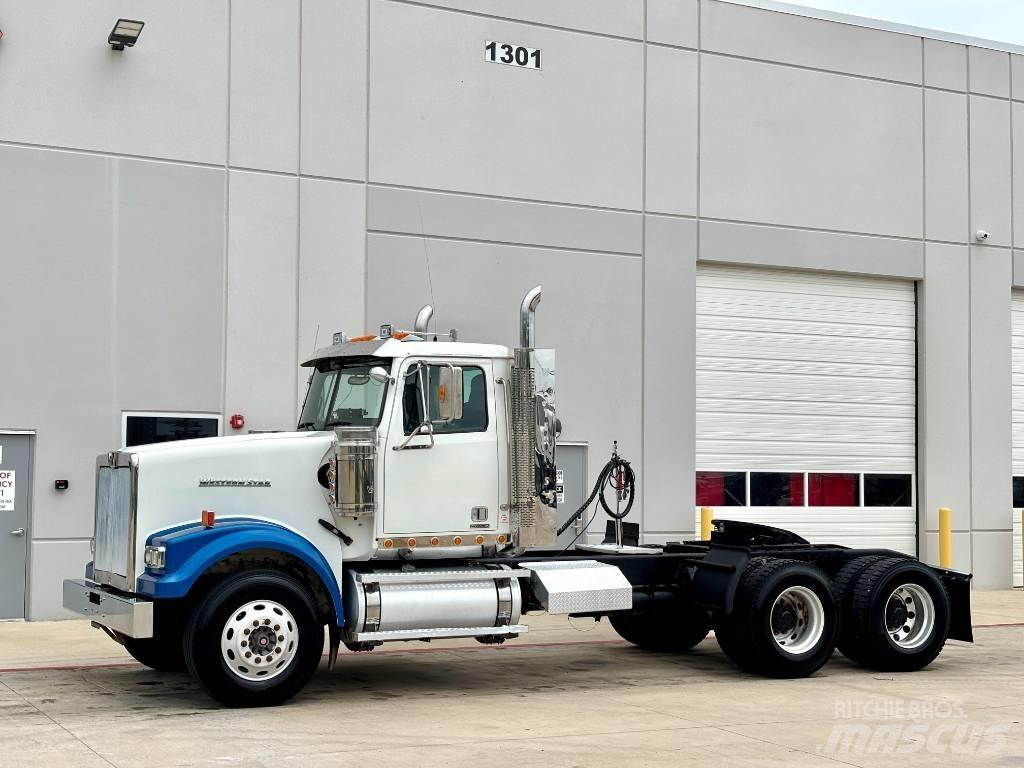 Western Star 4900 Tractor Units