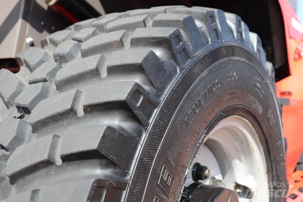 Manitou M 26.4 Rough terrain trucks