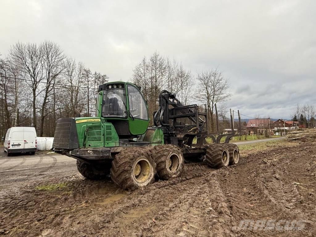 John Deere 1510E Forwarders