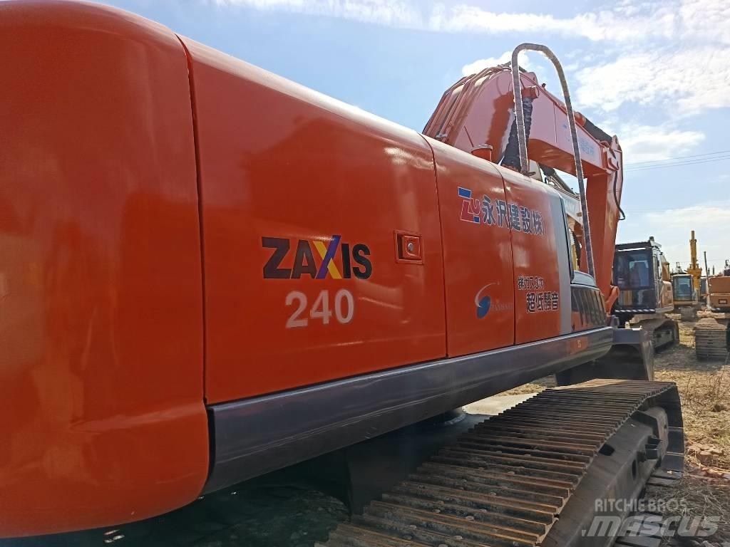 Hitachi ZX240 Crawler excavators