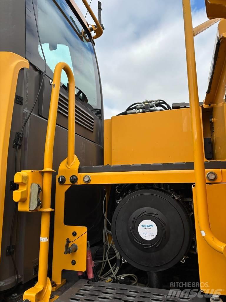 Volvo EW 180 D Wheeled excavators