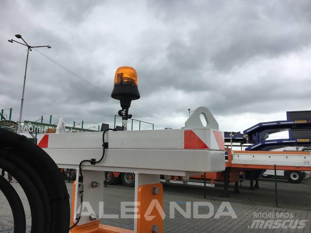  Turchi 300F Hydraulic pile hammers