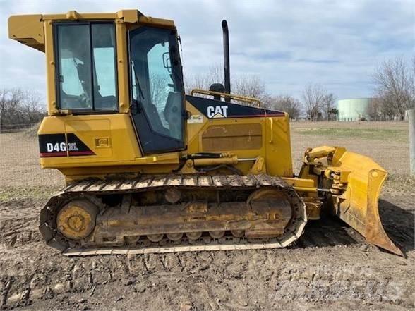 CAT D4G XL Crawler dozers
