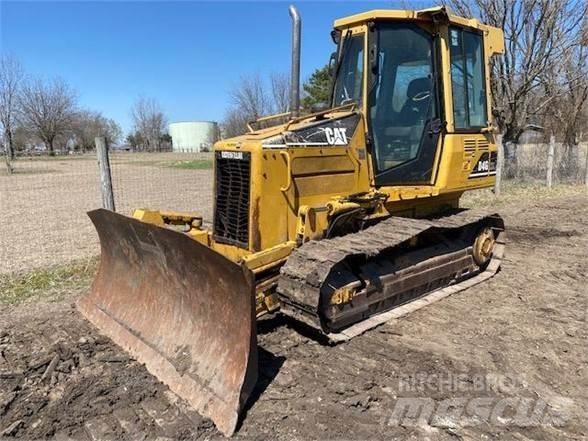CAT D4G XL Crawler dozers