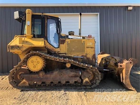 CAT D6M XL Crawler dozers