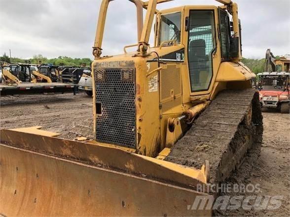 CAT D6N XL Crawler dozers