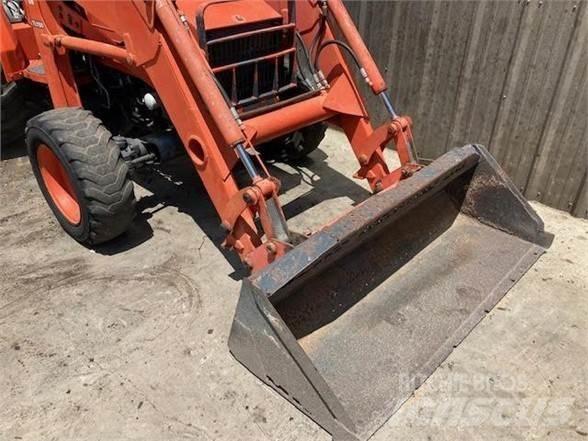 Kubota L48 Backhoe loaders